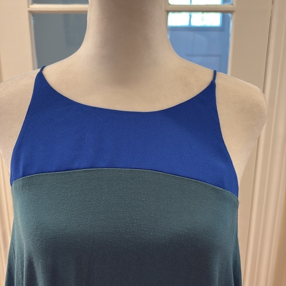 Sugarlips Blue and Green Colorblock Dress - Picture 3 of 8